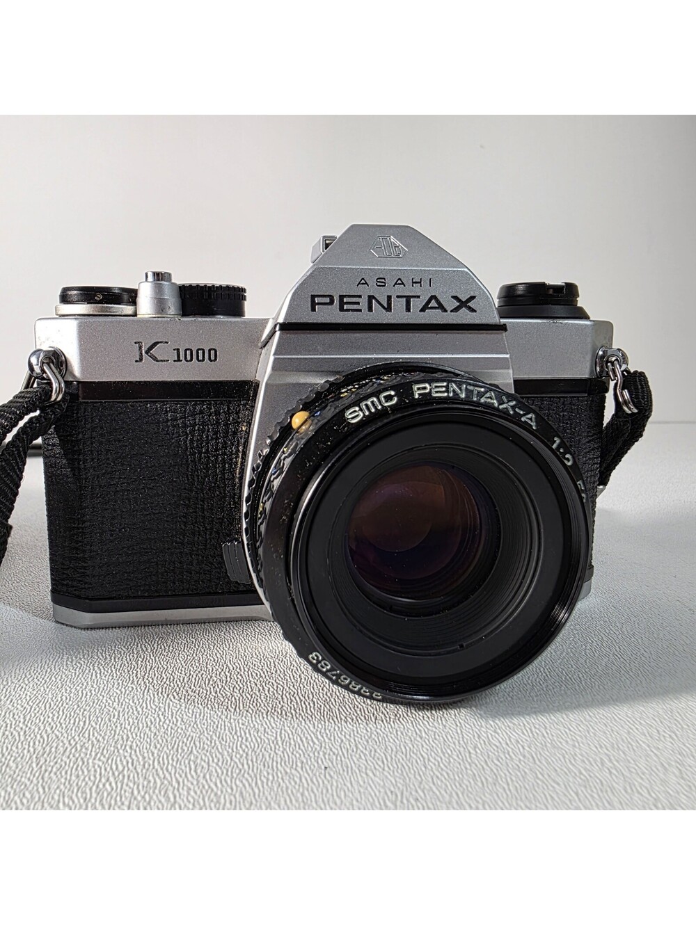Asahi Pentax K1000 35mm Film Camera with Pentax 50mm f2 Lens W/Case